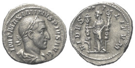 Maximinus I. Thrax (235 - 238 n. Chr.).

 Denar (Silber). 235 - 236 n. Chr. Rom.
Vs: IMP MAXIMINVS PIVS AVG. Büste mit Lorbeerkranz, Paludament und...