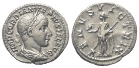 Gordianus III. (238 - 244 n. Chr.).

 Denar (Silber). 241 n. Chr. Rom.
Vs: IMP GORDIANVS PIVS FEL AVG. Büste mit Lorbeerkranz, Paludament und Panze...