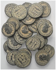 Römische Münzen - Lots. Kaiserzeit.


Lot (25 Stück, Kupfer): Antoniniane und Radiati des Maximianus I. Herculius (285 - 310 n. Chr.).

Patina, m...