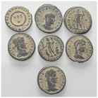 Römische Münzen - Lots. Kaiserzeit.


Lot (7 Stück, Kupfer): Folles des Crispus (Caesar 317 - 326 n. Chr.).
Verschiedene Rückseiten.

Patina, se...