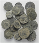 Römische Münzen - Lots. Kaiserzeit.


Lot (22 Stück, Kupfer): Münzen aus dem 1. und 2. Drittel des 4. Jh. (Konstantin und seine Söhne).
Dazu eine ...