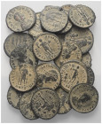 Römische Münzen - Lots. Kaiserzeit.


Lot (22 Stück, Kupfer): Mittelgroße Bronzemünzen des Arcadius (383 - 408 n. Chr.).

Patina, meist sehr schö...
