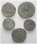 Byzantinische Münzen - Lots.


Verschiedene Herrscher.

Lot (5 Stück, Bronze): Follis, ca. 7. - 10. Jhdt. n. Chr.

Sehr schön - fast sehr schön...