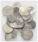 Islam - Lots.


Osmanen. 

Murad II. (824 - 855 H. / 1421 - 1451) bis Mahmud II. (1223 - 1255 H. / 1808 - 1839).

Lot (22 Stück, Silber): Akce ...