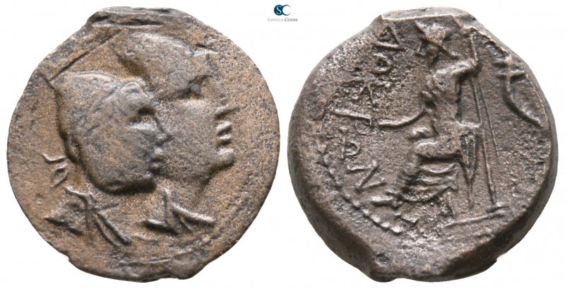 Bruttium. Lokroi Epizephyrioi circa 350-300 BC. 
Bronze Æ

17mm., 3,79g.

...
