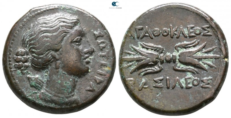 Sicily. Syracuse. Agathokles 317-289 BC. 
Bronze Æ

22mm., 9,59g.



good...