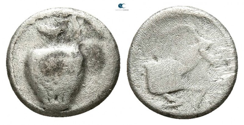 Macedon. Chalkidian District. Terone 500 BC. 
Hemiobol AR

7mm., 0,35g.


...