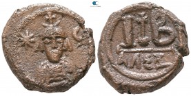Heraclius AD 610-641. Alexandria. 12 Nummi Æ