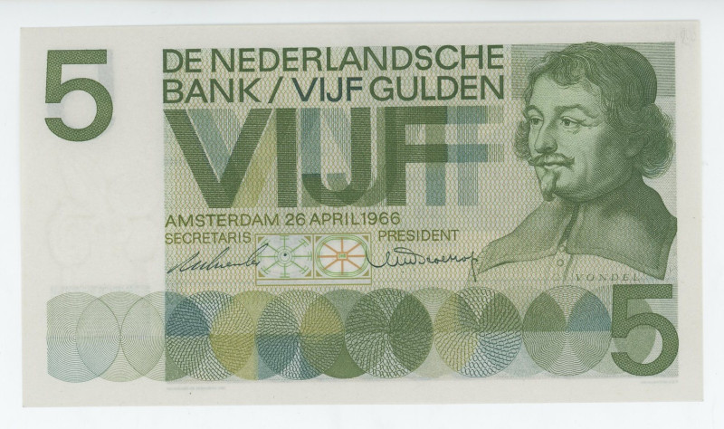 Netherlands 5 Gulden 1966
P# 90a, N# 202648; # 2MQ 087290; UNC