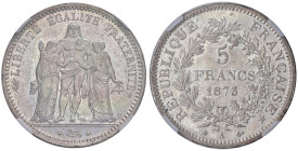 FRANCIA. III Repubblica (1871-1940). 5 Franchi 1873 A (Parigi). AG (g 24,95). Gad. 745a; KM 820. In slab NGC 5790828-003 MS 62.
qFDC