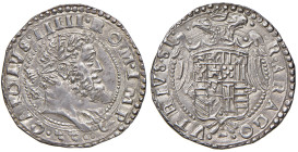 NAPOLI. Carlo V d'Asburgo (1516-1556). Tarì. AG (g 6,25). Magliocca 45. Doppio fiore sotto al collo al D/. Esempare davvero ben coniato e di grande co...