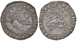 NAPOLI. Carlo V d'Asburgo (1516-1556). Carlino. AG (g 2,68). Magliocca 60/2. RR Al D/ 2 globetti uno sopra e uno sotto alla sigla R e 6 stanghette dop...