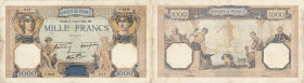 FRANCIA. 1000 francs 11/04/1940. KM 96. Pieghe centrali e presenza di fori da spillo
BB+