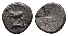 Thrace, Byzantion, c. 387/6-340 BC. AR Half Siglos (13mm, 2.34g). Bull standing l. on dolphin l. R/ Quadripartite incuse square. Schönert-Geiss, Byzan...