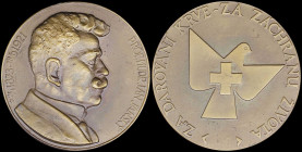 CZECHOSLOVAKIA: Bronze commemorative medal for Professor Mudr Jan Jansky (1873-1921). Bust of Jan Jansky facing right on obverse. Legend "ZA DAROVANI ...