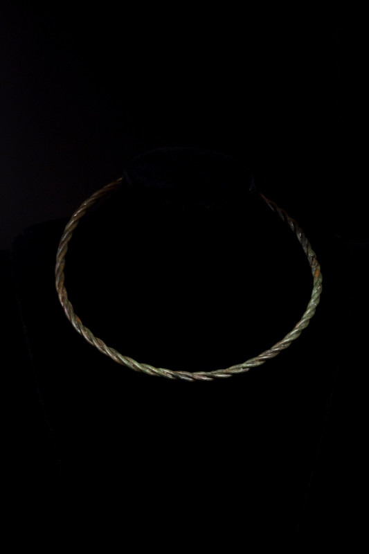 VIKING BRONZE TWISTED NECK TORC
Ca. 900-1100 AD. 
A beautiful bronze torc with...