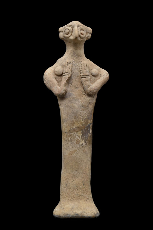 WESTERN ASIATIC TERRACOTTA FERTILITY IDOL
Ca. 3rd millennium BC. 
A fine Syro-...