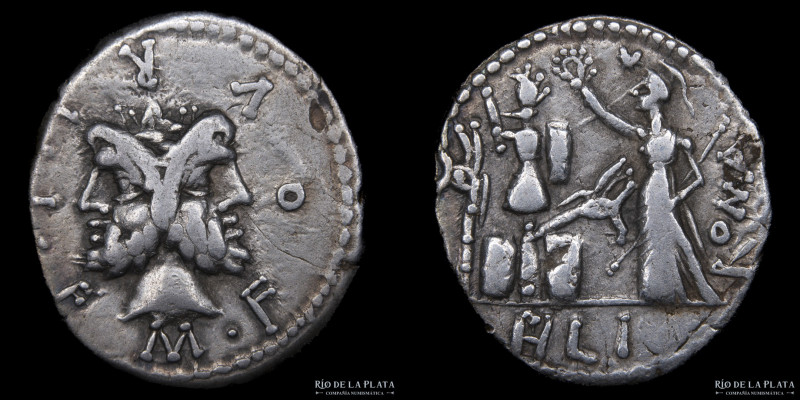 Roman Republic. M. Furius L. Philus 119BC, AR Denarius. Rome mint. 19.5mm; 3.90g...