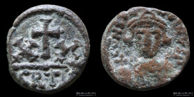 Byzantine. Constans II 641-668AD. AE 1/2 Follis