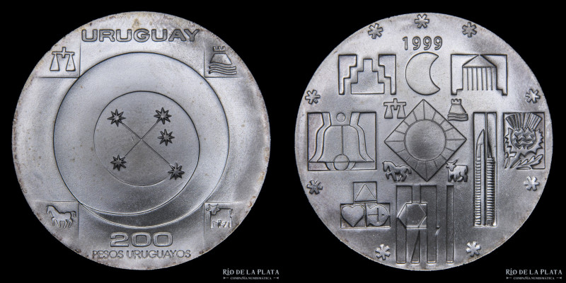 Uruguay. 200 pesos uruguayos 1999. Millenium. AG.900; 37mm; 24.90g. KM115 (VF)
...