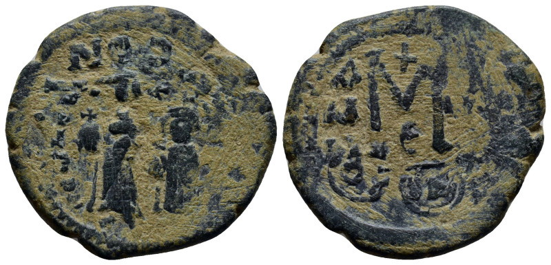 Heraclius, 610-641 AD. AE Follis (30mm, 12.2 g) of Constantinople. Heraclius and...