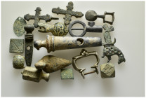 Mixed lot 16 pieces SOLD AS SEEN NO RETURNS.