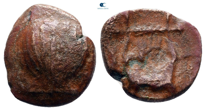 Calabria. Tarentum circa 275-200 BC. 
Bronze Æ

13 mm, 1,47 g



nearly v...