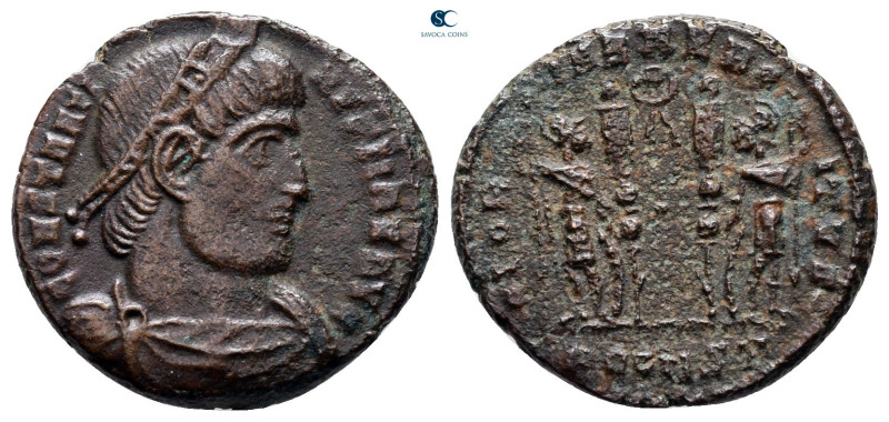 Constantine I the Great AD 306-337. Arelate (Arles)
Follis Æ

18 mm, 2,93 g
...