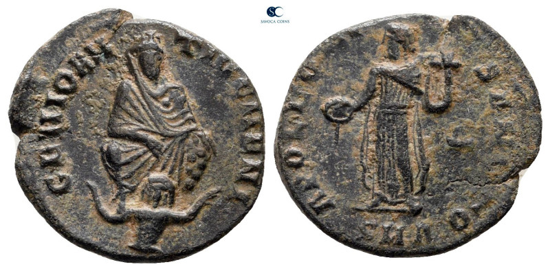 Time of Maximinus II AD 310-313. Antioch
Follis Æ

16 mm, 1,39 g



very ...