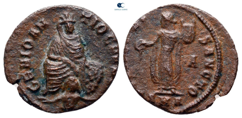 Time of Maximinus II AD 310-313. Antioch
Follis Æ

16 mm, 1,46 g



very ...