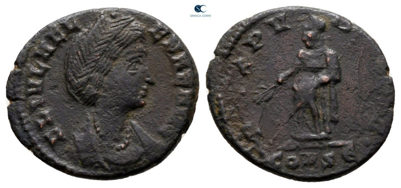 Helena. Augusta AD 324-3230. Constantinople
Follis Æ

16 mm, 1,40 g



ve...