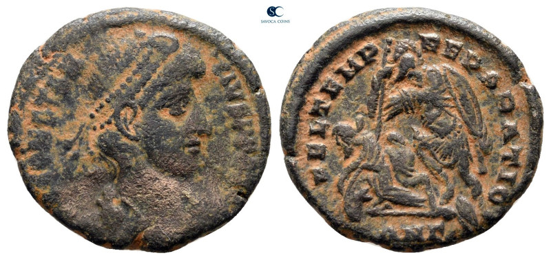 Constantius II AD 347-361. Antioch
Follis Æ

17 mm, 2,09 g



nearly very...