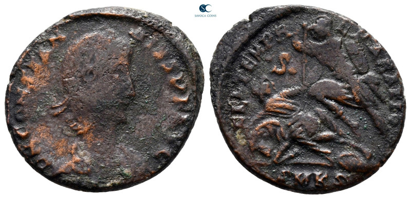 Constantius II AD 347-361. Cyzicus
Follis Æ

22 mm, 3,56 g



nearly very...