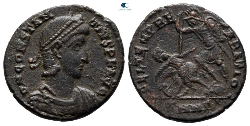 Constantius II AD 347-361. Nicomedia
Follis Æ

19 mm, 2,70 g



very fine...