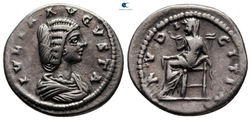 Julia Domna. Augusta AD 193-217. Laodicea ad Mare
Denarius AR

19 mm, 3,28 g...