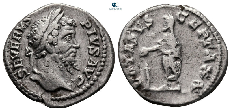 Septimius Severus AD 193-211. Rome
Denarius AR

19 mm, 3,33 g



very fin...