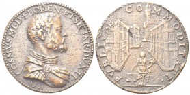 FIRENZE
Cosimo I de’ Medici, 1519-1574. Medaglia 1561 opus D. Poggini.
Æ gr. 34,46 mm 40
Dr. COSMVS MED FLOREN ET SENAR DVX II. Busto con mantello ...