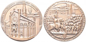 MODENA
Regnando Vittorio Emanuele III, 1900-1946. Grande medaglia 1906 opus G. Gualdi. 
Æ gr. 305,70 mm 87,0
Dr. TEMPLVM HOC MAXIMVM LANFRA - NCVS ...