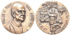 ROMA
Paolo VI (Giovanni Battista Montini), 1963-1978. Medaglia 1971 a. IX opus A. Biancini.
Æ gr. 49,15 mm 44,8 
Dr. PAULUS VI PONT - MAX ANNO VIII...