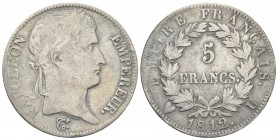 TORINO
Napoleone I Imperatore, 1804-1814. 5 Franchi 1812 Torino. 
Ag 
Dr. Testa laureata a d. Rv. Valore entro rami di lauro.
Pag. 33; Gig. 31 
...