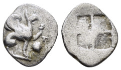 IONIA. Teos.(Circa 478-449 BC).Trihemiobol

Obv : T.
Griffin seated right, raised forepaw. Control: scallop shell.

Rev : Quadripartite incuse square....