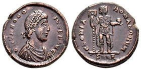 THEODOSIUS I (379-395). Follis. Nicomedia.

Obv : D N THEODOSIVS P F AVG.
Diademed, draped and cuirassed bust right.

Rev : GLORIA ROMANORVM / SMNA.
E...