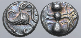 Central Europe, the Boii AR Obol. Ameise Type. Circa 2nd - 1st century BC. Wing with curling ornaments / Ant seen from above; pellet in diamond to rig...