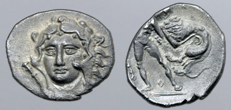 Calabria, Tarentum AR Diobol. Circa 325-280 BC. Head of Herakles facing slightly...