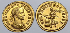 Carus AV Aureus. Siscia, AD 282-283. IMP C M AVR CARVS P F AVG, laureate, draped and cuirassed bust to right / VICTORIAE AVGG FEL, Victory advancing t...