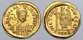 Anastasius I AV Solidus. Constantinople, AD 491-498. D N ANASTASIVS P P AVG, pearl-diademed, helmeted and cuirassed bust facing slightly to right, hol...