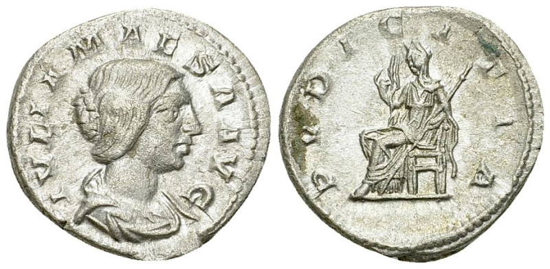 Iulia Maesa AR Denarius, Pudicitia reverse 

Iulia Maesa (218-224 AD). AR Dena...