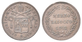 ROMA
Gregorio XVI (Bartolomeo Alberto Cappellari), 1831-1846.
Mezzo Baiocco 1842 a. XII.
Æ gr. 5,15
Dr. Stemma sormontato da triregno e chiavi dec...