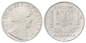 REGNO D’ALBANIA
Vittorio Emanuele III, 1939-1943.
0,20 Lek 1939 antimagnetiche a. XVIII Roma.
Ac/Ni 
Dr. Semibusto del sovrano in uniforme con tes...