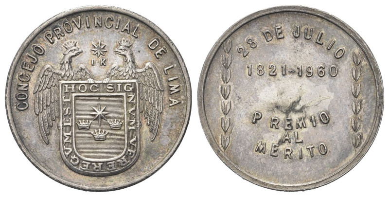 PERU'
Repubblica, dal 1821.
Medaglia 1960 Premio al merito.
Ag gr. 11,39 mm. ...